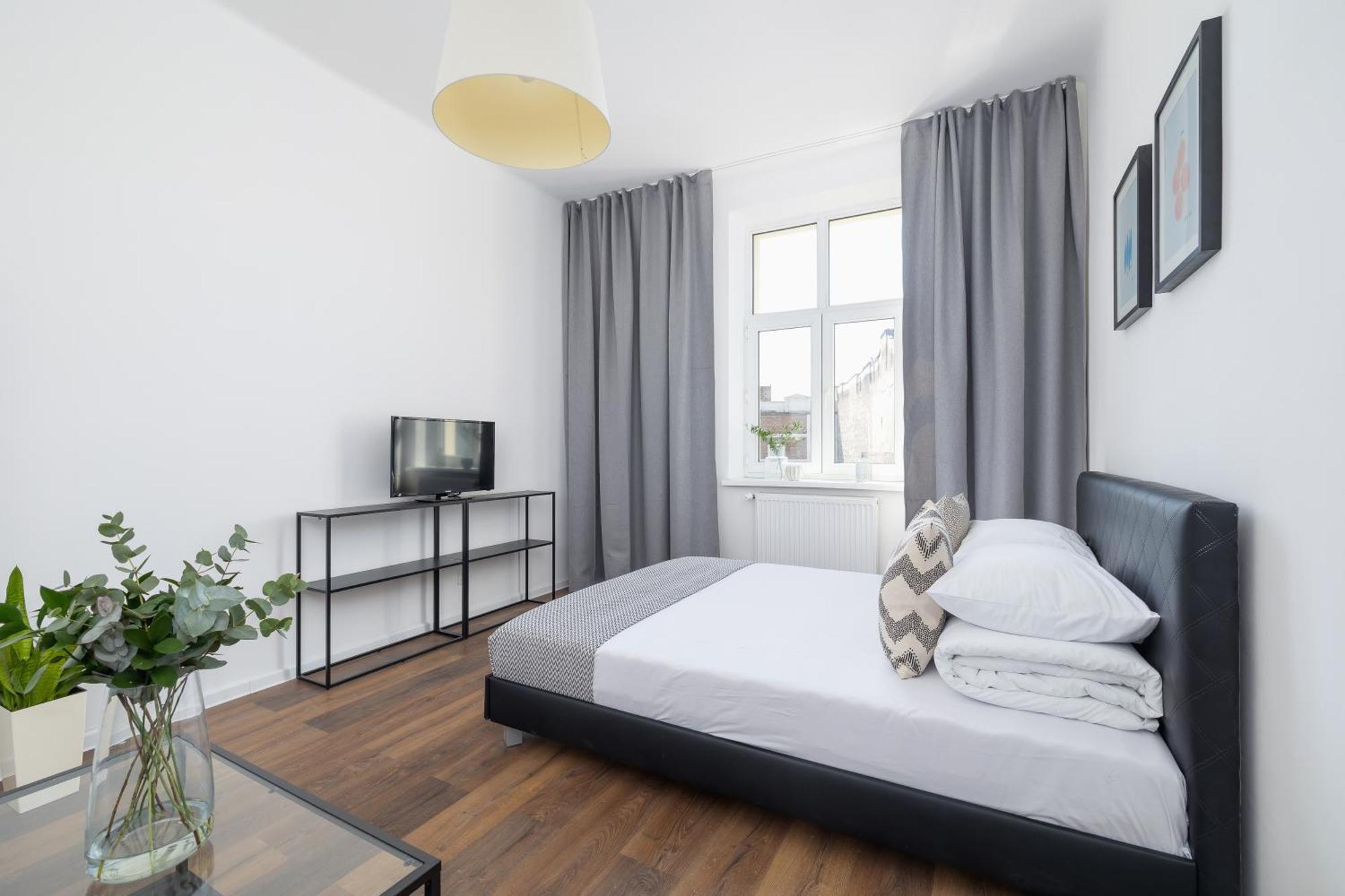 2-Bedroom Apartment - Dluga 65 Kraków Exteriör bild